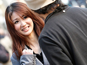 お願いナンパ 厳選OL30人DX  あなたの着替、おっぱい見せてくれませんか ついでに顔に精子かけさせて下さい!!　サンプル画像15